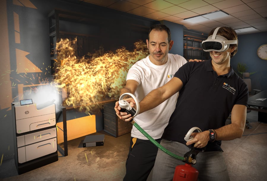 El 49% de empleados formados en extintores con VR atacan mal el fuego